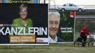 Kancléřka Angela Merkelová a její vyzyvatel Frank-Walter Steinmeier na billboardech. Kdo přesvědčí voliče spíš, že má recept na krizi?