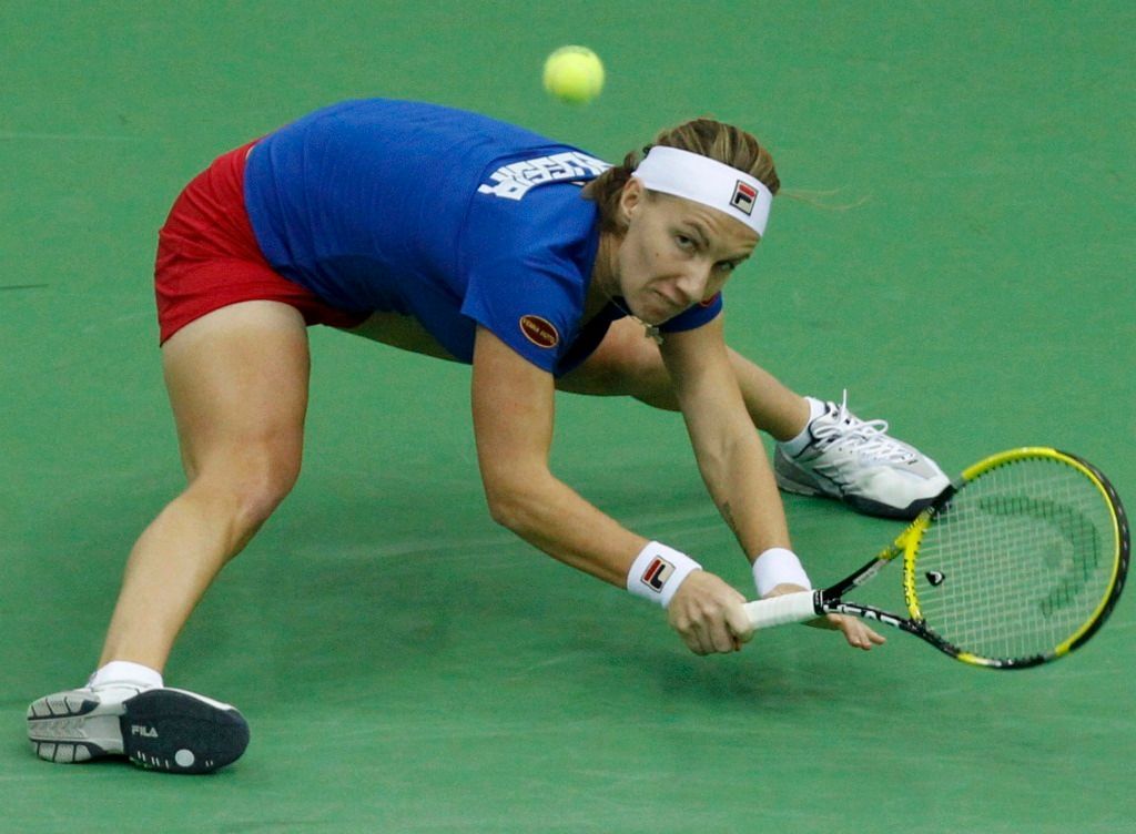 Světlana Kuzněcovová ve finále Fed Cupu 2011 proti Rusku.