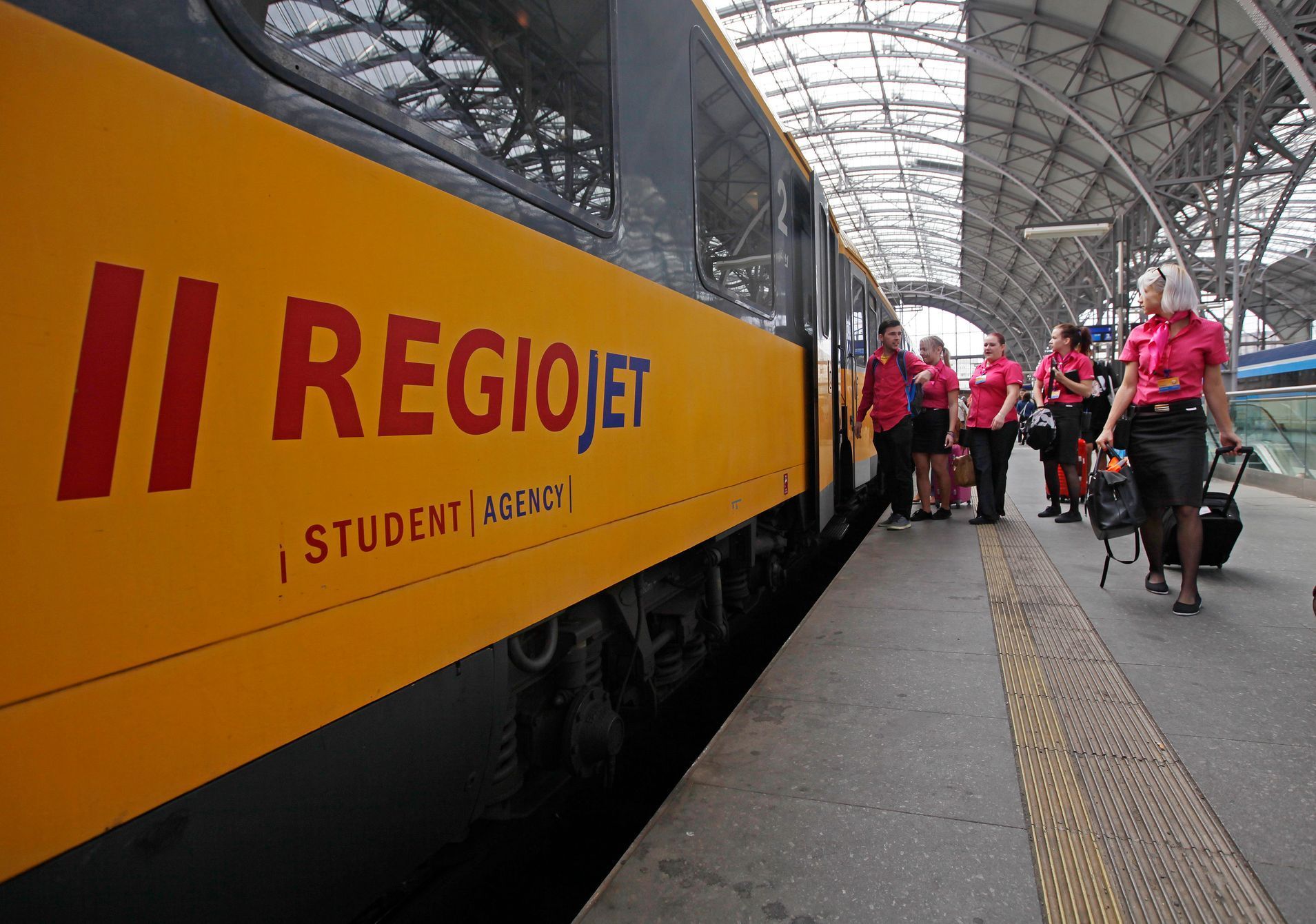 ilustrační fotografie, vlak, RegioJet, Praha, 2017