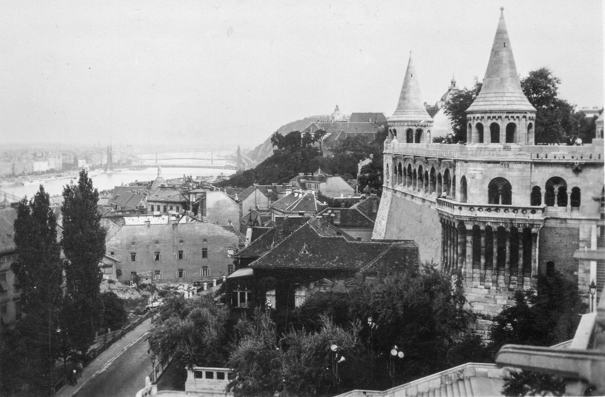 Rybářská bašta v Budapešti na snímku z roku 1932.