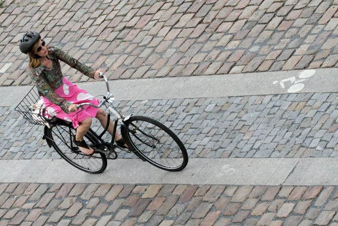 Nejen horská kola. Mnozí cyklisté připomínali spíše holandský jízdní styl.