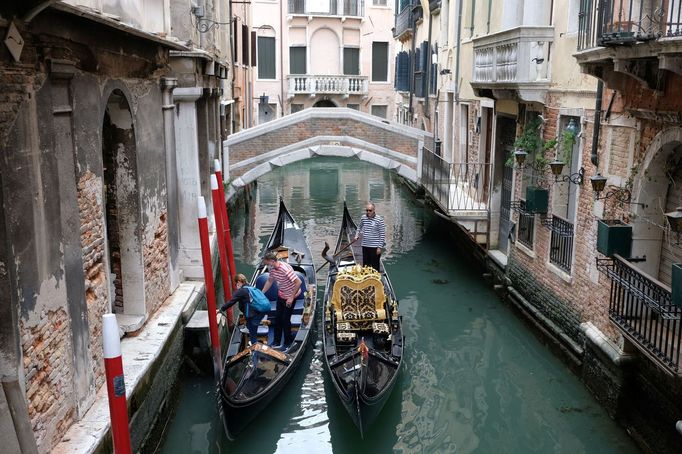 Gondoly v italských Benátkách.