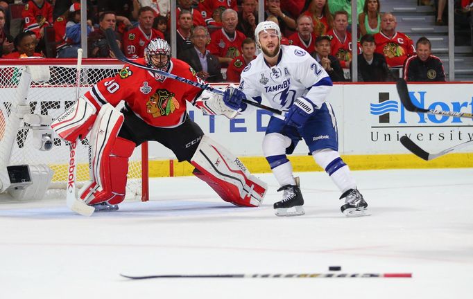 Corey Crawford a Ryan Callahan