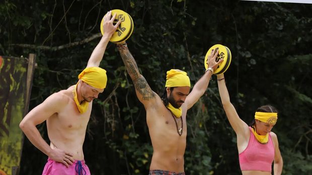 Škodolibost a šmírování z pohodlí gauče. Co diváky tolik baví na fenoménu Survivor?