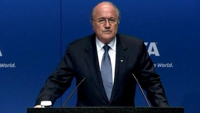 Podle Seppa Blattera prý žádný rasismus ve fotbale není