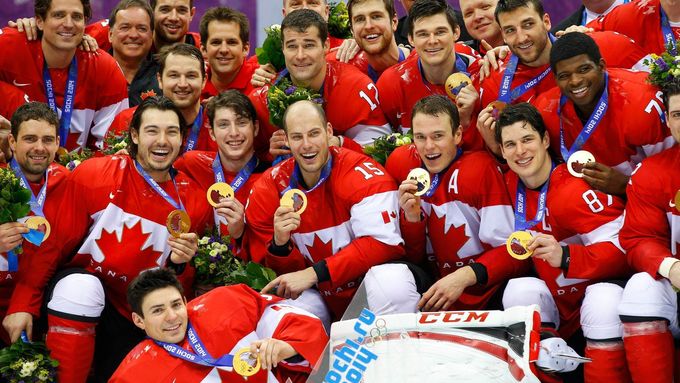 Prohlédněte si galerii z finále olympijského hokejového turnaje, který tým Kanady vyhrál nad Švédskem 3:0.