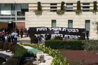 Izrael zavřel své ambasády ve světě, diplomaté stávkují
