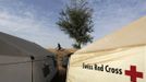 A child sits on a wall in a refugee camp in Sevare January 26, 2013. REUTERS/Eric Gaillard (MALI - Tags: CIVIL UNREST CONFLICT POLITICS) Published: Led. 26, 2013, 6:23 odp.