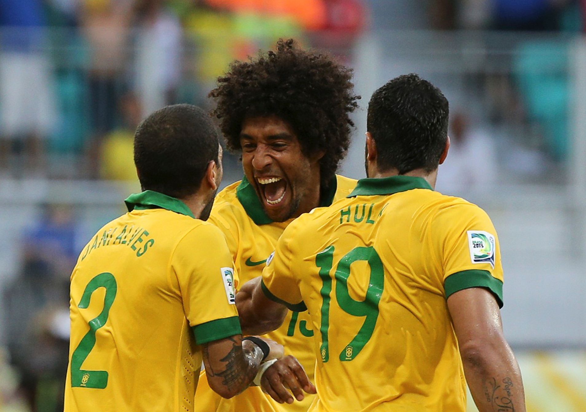 Dante slaví gól Brazílie na poháru FIFA