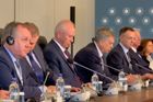 Přiznání Rusů. Medveděv se zase neudržel a řekl, že v Istanbulu vůbec nejde o mír