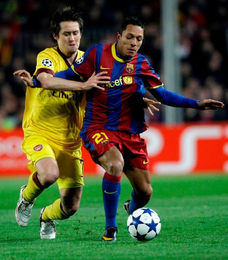 Barcelona - Arsenal: Rosický a Adriano