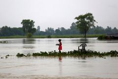 Záplavy v Nepálu, Indii a Bangladéši mají už přes 270 obětí