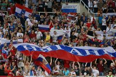 Rusové a Poláci si zajistili účast na Euru 2020, Chorvati zaváhali s Walesem