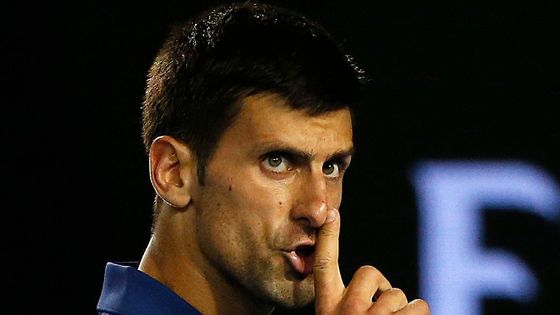 Prohlédněte si galerii z dnešních semifinálových zápasů na tenisovém Australian Open, které přinesla také bitvu gigantů mezi Novakem Djokovičem a Rogerem Federerem.