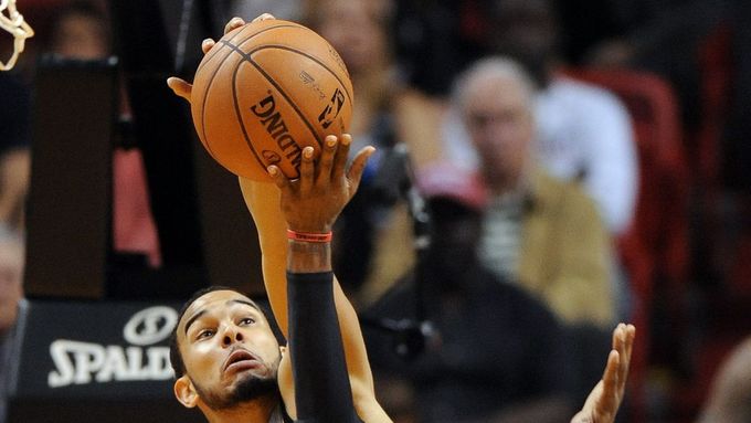 NBA: San Antonio Spurs vs Miami Heat (Joseph a Chalmers)