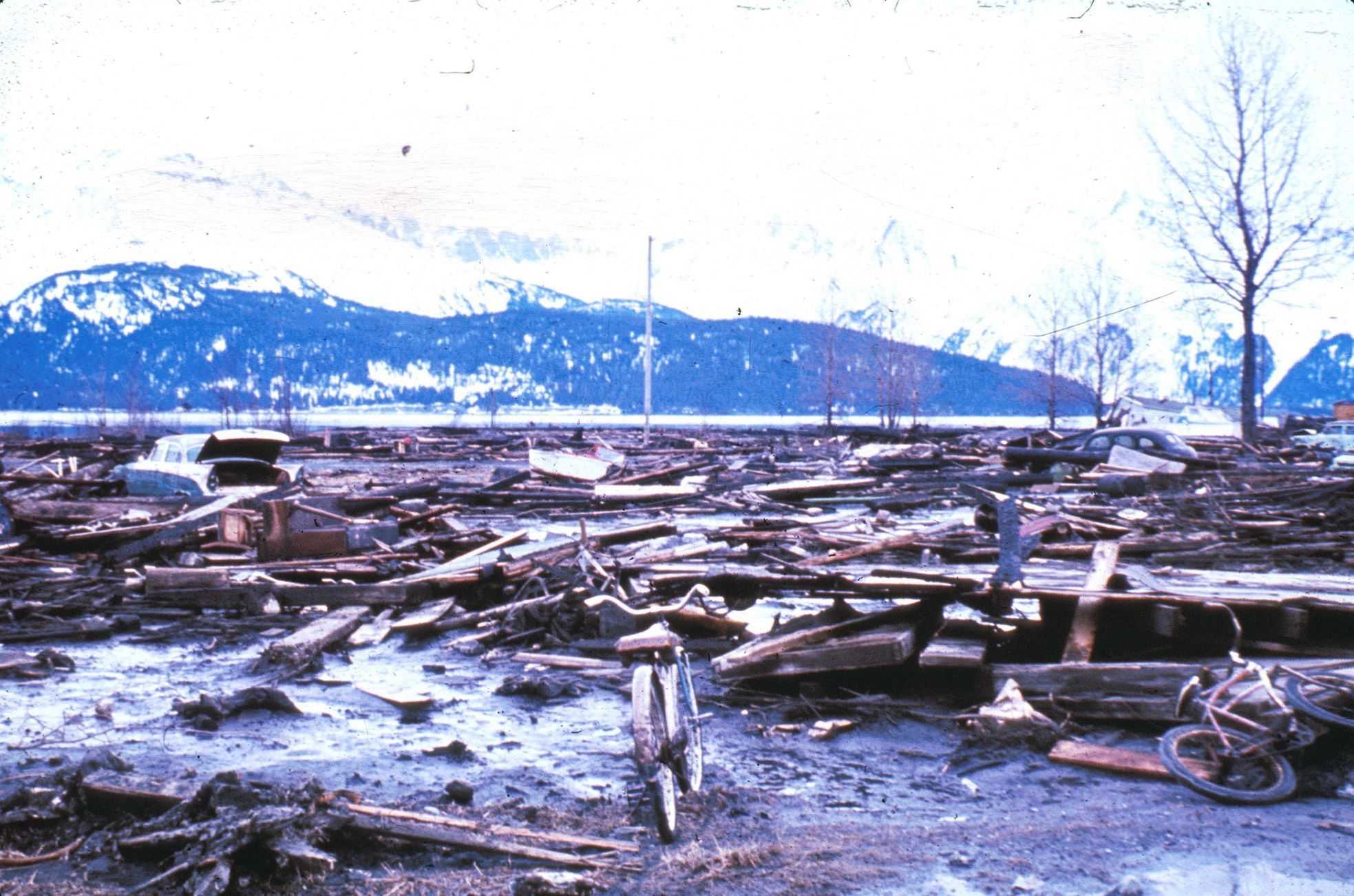Jednorázové užití / Fotogalerie / Od ničivého zemětřesení na Aljašce uplynulo 55 let / Usgs.gov