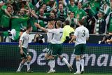 Robbie Keane dal svou brankou Irům naději