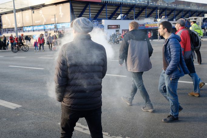 Lidé z Letné (demonstrace 16. listopadu 2019)