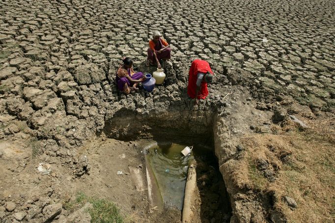 Hlavně jih Indie trpí nedostatkem vody a suchem.