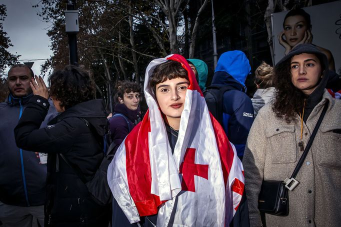 Průřez tvorbou fotografa HN Honzy Mudry za rok 2024.