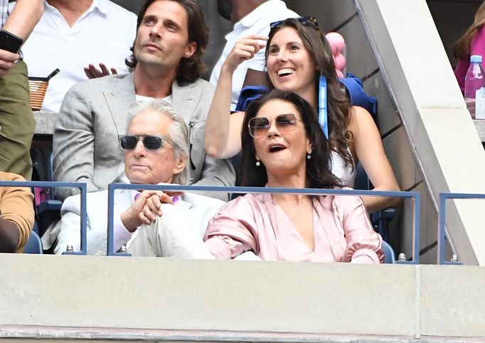 Finále US Open Nadal Medveděv (Michael Douglas, Catherine Zeta Jones)