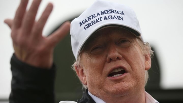 Trumpovo první veto. Kvůli zdi testuje věrnost svých vlastních republikánů
