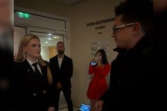 "Jste nepřátelské médium." Reportéra Aktuálně.cz odmítli pustit do štábu SPD