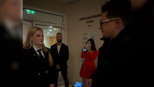 Redaktora Aktuálně.cz odmítli vpustit do volebního štábu SPD