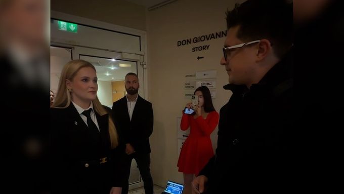 Redaktora Aktuálně.cz nevpustili do volebního štábu SPD