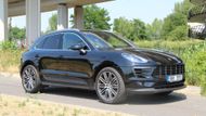 Porsche Macan stojí v základním provedení 1,59 milionu, jde tedy o nejdostupnější vůz značky na českém trhu. Všechny varianty disponují pohonem všech kol a sedmistupňovou automatickou převodovkou.