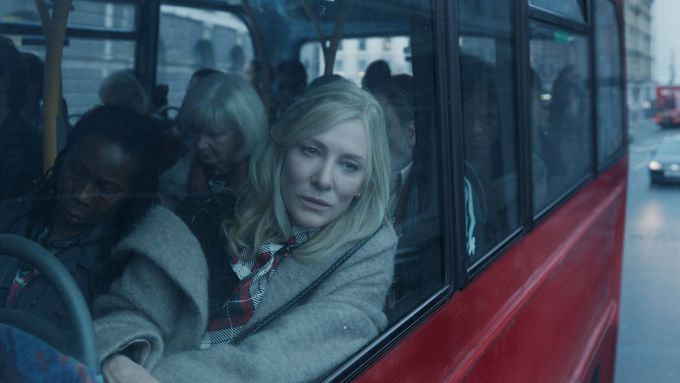 Catherine hranou Cate Blanchett se někdo zjevně rozhodl zničit.