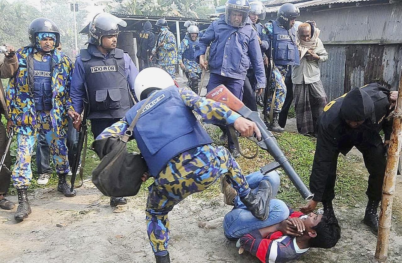 Nepokoje při volbách v Bangladéši
