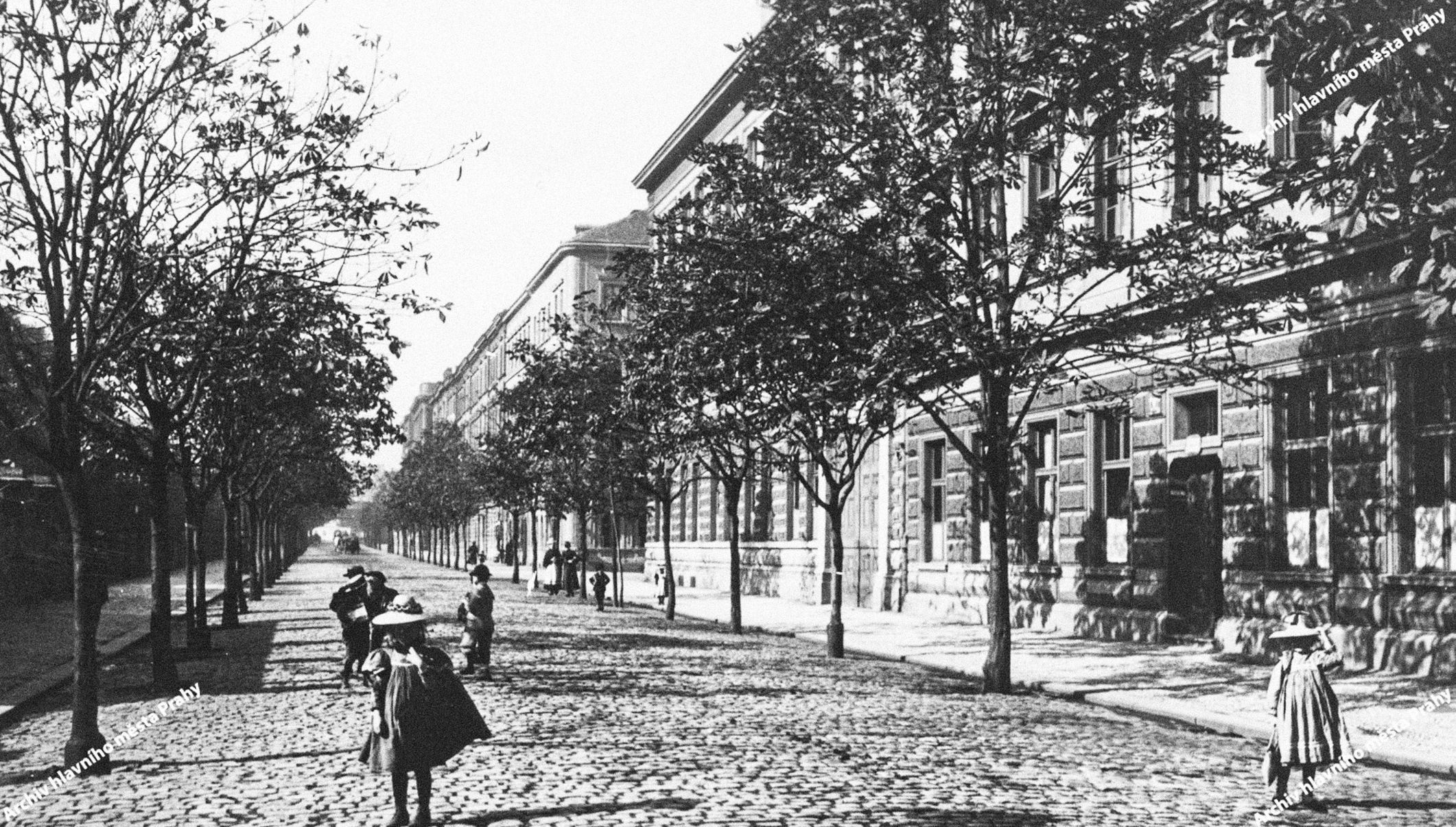 Karlín, Historie, Seriál, Tenkrát, Praha, Pražská čtvrť