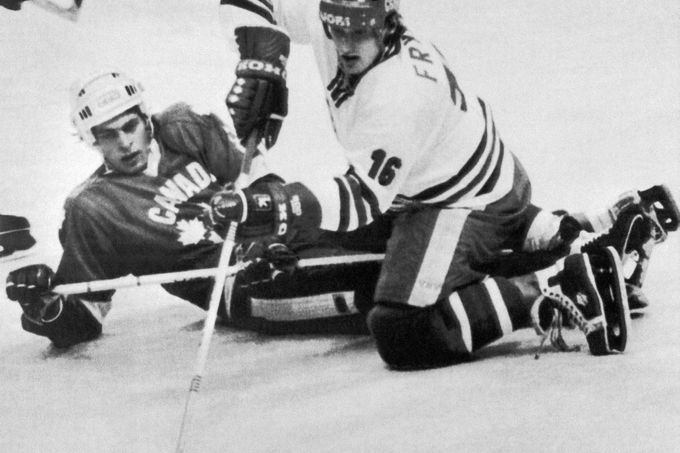 Miroslav Fryčer na olympiádě 1980 v Lake Placid v zápase proti Kanadě