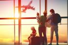 Stále více Čechů, kteří si dovolenou kupují u cestovní kanceláře, vyráží letadlem