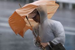 Tajfun Soulik si na Tchaj-wanu vyžádal první oběť