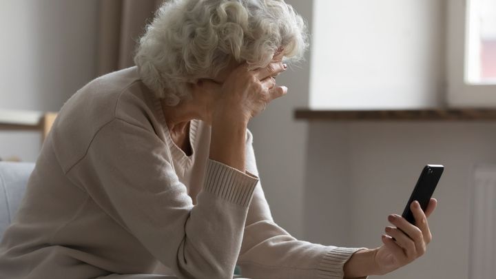 Neuvěřitelný podvod. Češka kvůli "vojákovi" přišla o jmění, poslala mobil do Nigérie