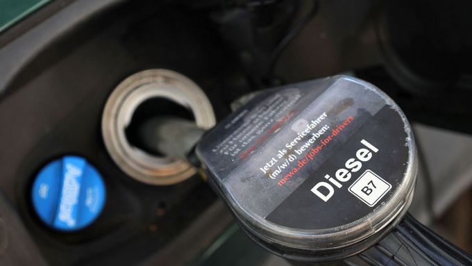 Tankovat naftu neznamená škodit životnímu prostředí. Diesel v kombinaci s Adblue šetří emise.