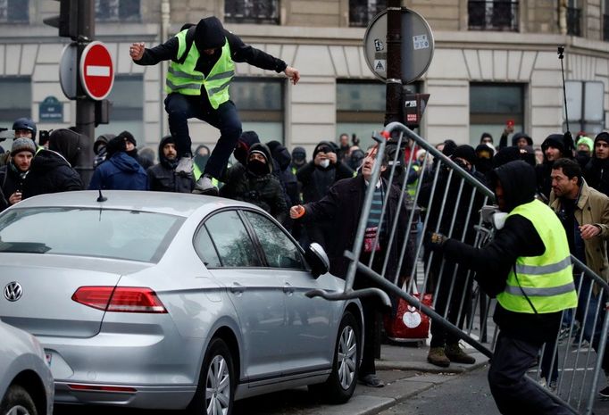 Protesty žlutých vest v Paříži 5. ledna 2019