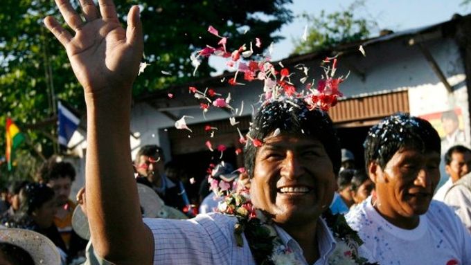 Evo Morales mezi svými příznivci