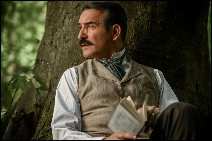 Jean Dujardin hraje plukovníka Georgese Picquarta