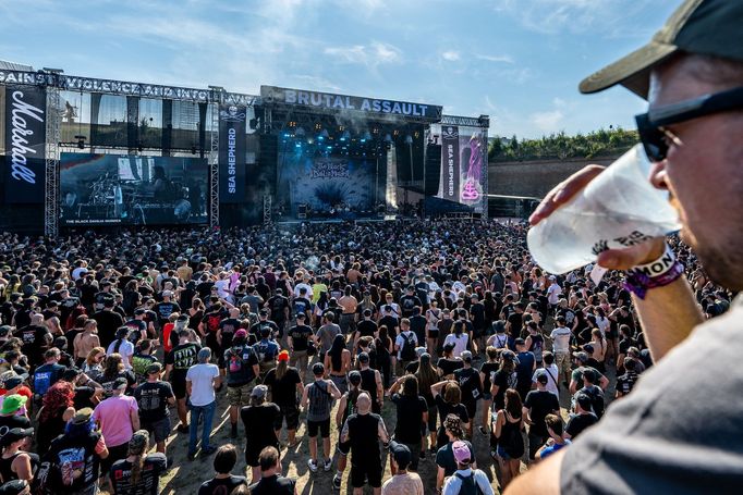 Snímek z festivalu Brutal Assault.