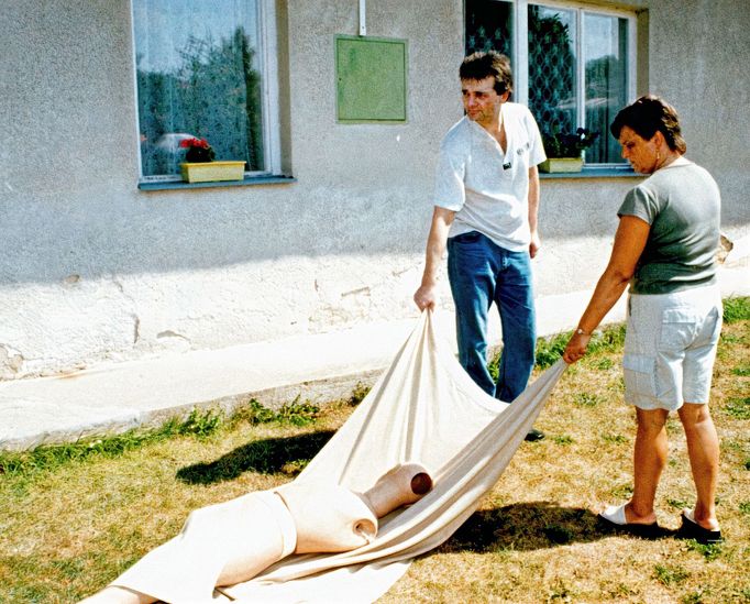 Jaroslav Stodola při policejní rekonstrukci. Nedatováno.