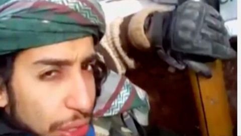 "Hrdost a čest najdete pouze v džihádu," říká strůjce pařížských atentátů na videu