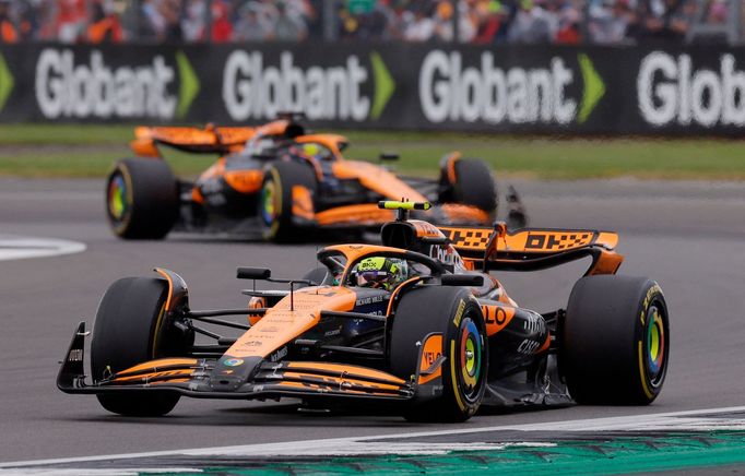 Lando Norris, McLaren ve VC Británie formule 1 2024