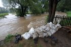 Prší a prší. Na severu Čech znovu hrozí povodně