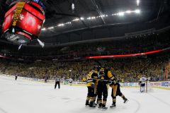 Drtivá jízda Tučňáků. Pittsburgh deklasoval Nashville 6:0 a je výhru od Stanley Cupu