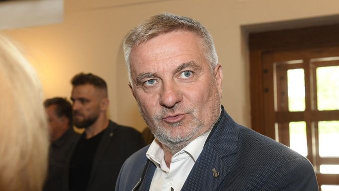 Bývalý vedoucí prezidentské kanceláře Miloše Zemana Vratislav Mynář.