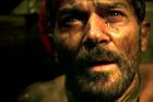 Antonio Banderas bojuje o život jako zavalený horník v Chile