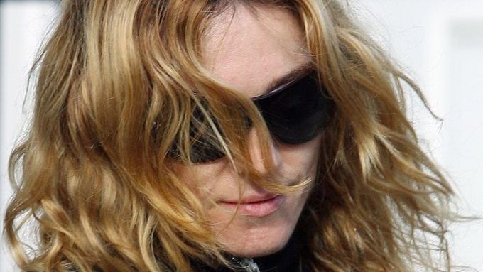 Bude Madonna patřit pod stejnou značku jako Robbie Williams?